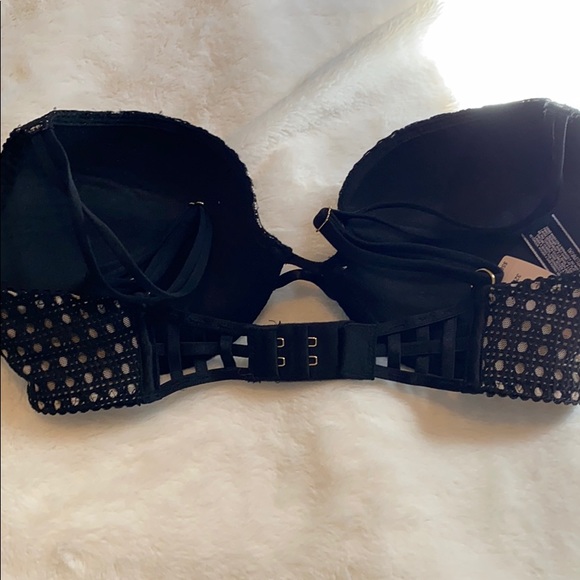 VS very sexy collection bra - NWT - Picture 2 of 3